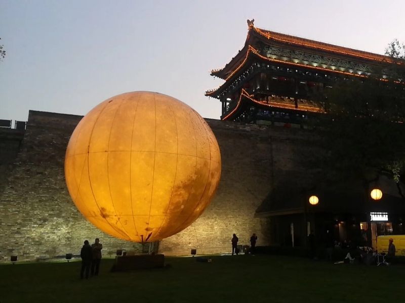 Lighting the Way: Exploring the Enchanting World of Helium Light Spheres