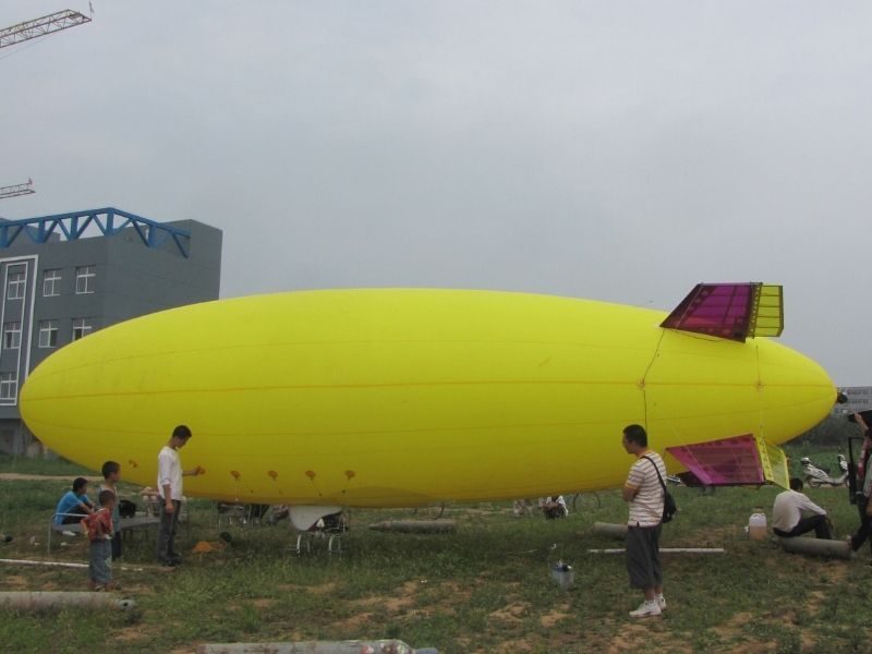 12m-rc-blimp-202318.jpg