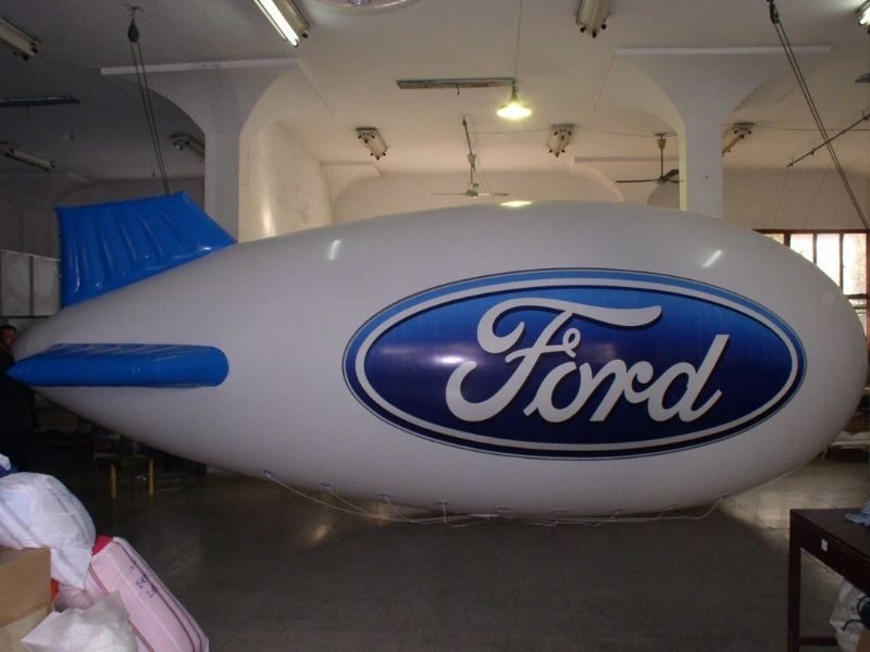 ford-advertising-blimp